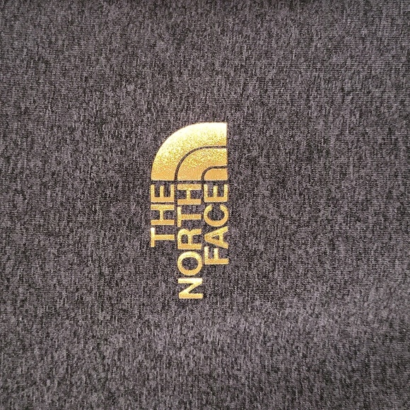 The North Face pull over hoddie - Picture 4 of 11